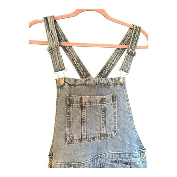 Universal Thread Blue Denim Overalls Size 8 - Picture 4 of 10
